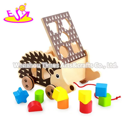 New Design Kids Pull and Push Wooden Toy Hedgehog W05b159 